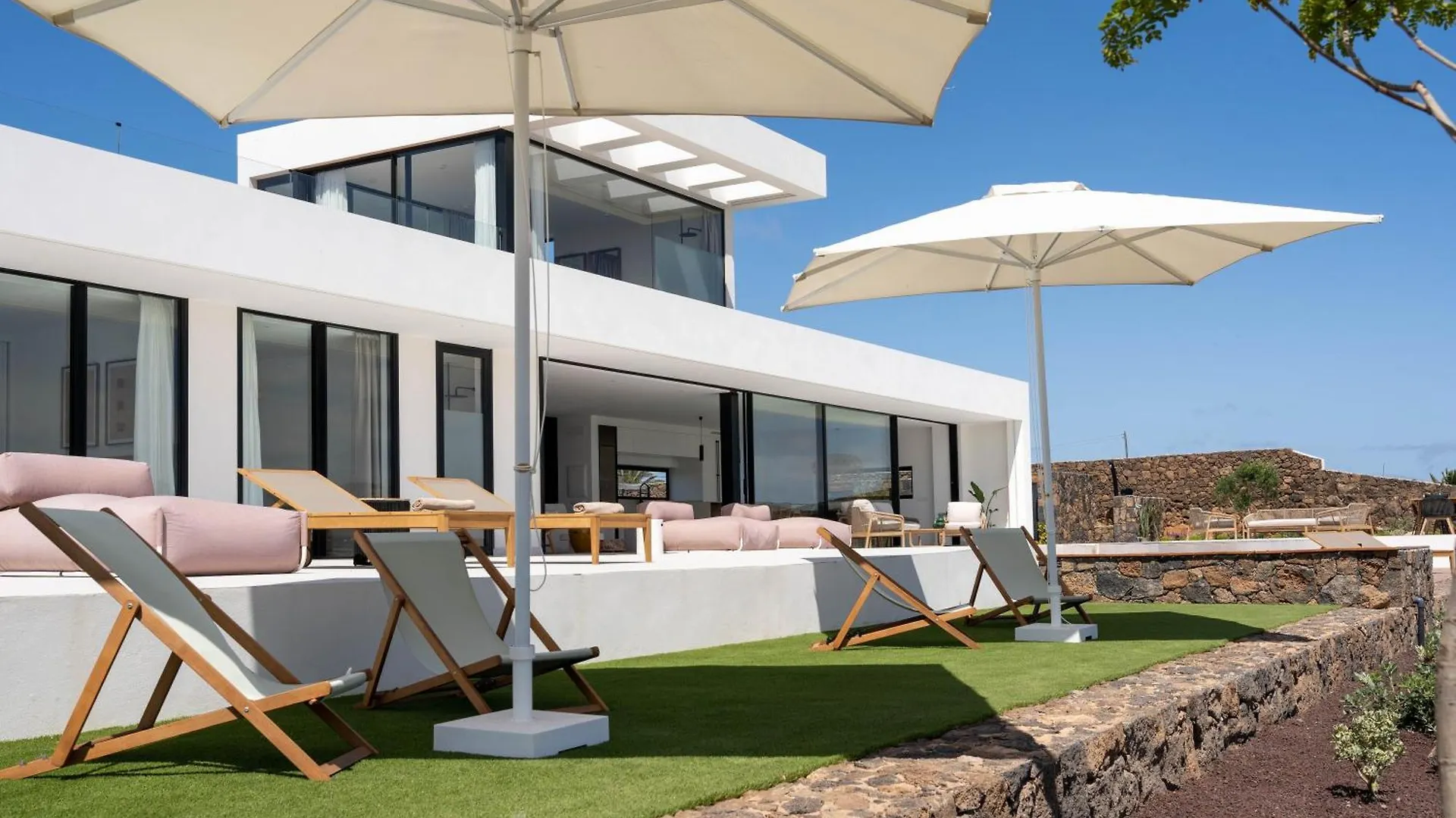 Villa White Lava By Aura Collection Lajares