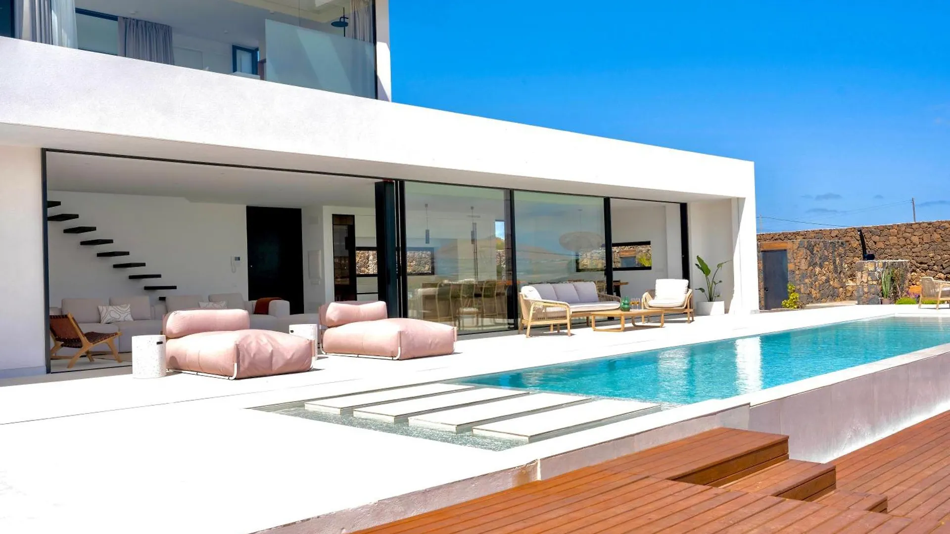 Villa White Lava By Aura Collection Lajares