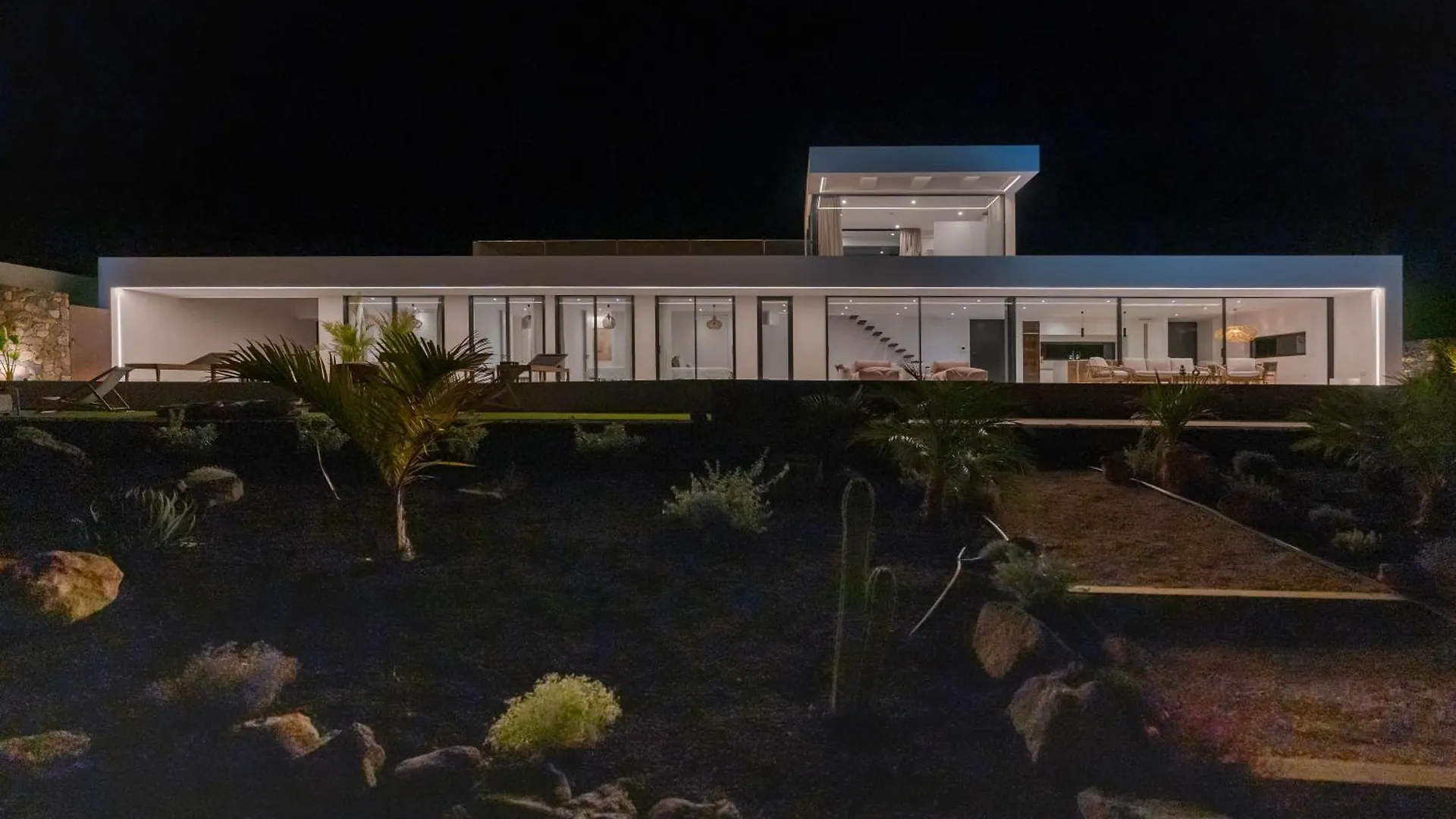 Villa White Lava By Aura Collection Lajares