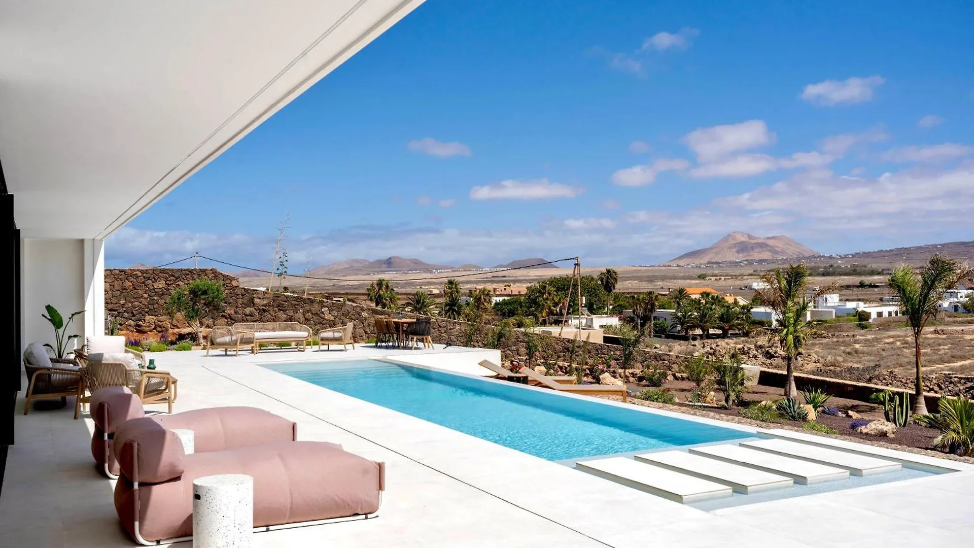 Villa White Lava By Aura Collection Lajares